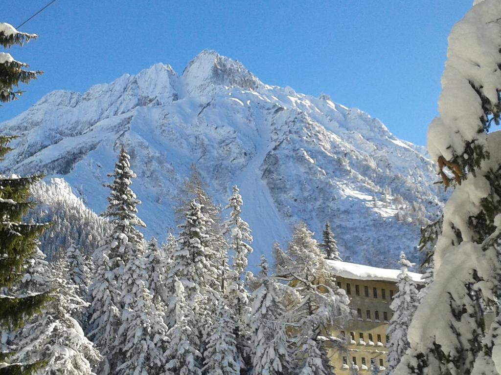 Hotel La Roccia Passo del Tonale Exteriér fotografie