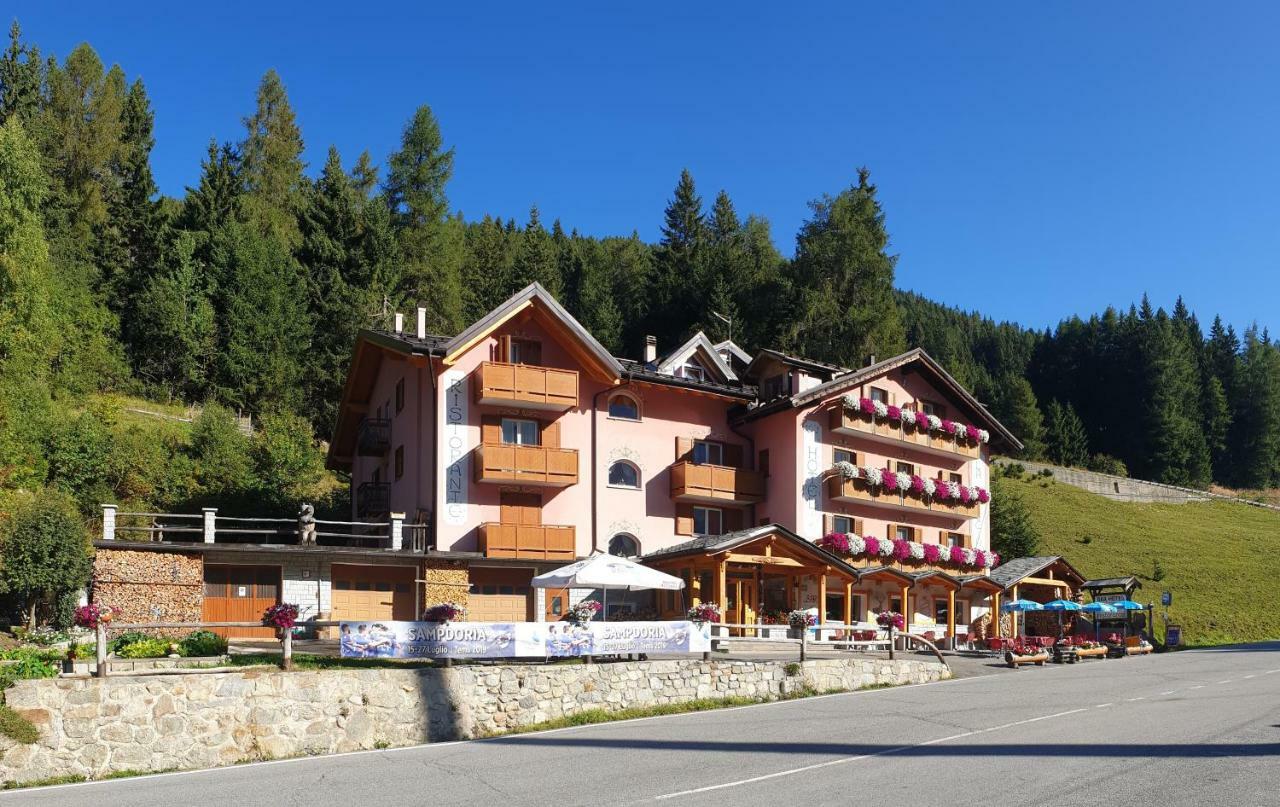 Hotel La Roccia Passo del Tonale Exteriér fotografie